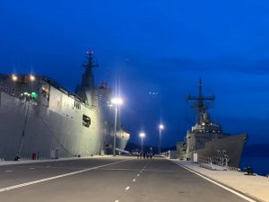 Tàu hải quân Hoàng gia Australia thăm thiện chí Việt Nam