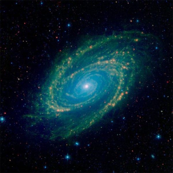 Ngắm ảnh hồng ngoại thiên hà Messier 81 cực đẹp